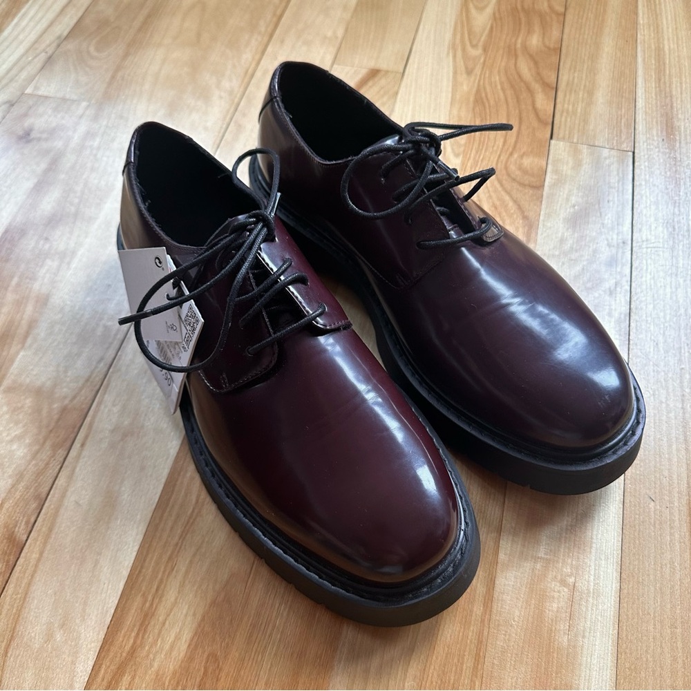 ZARA | Burgundy Patent Shoes